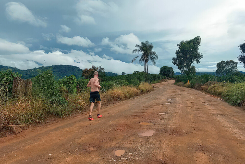 Brazil135 Ultramarathon! Beintøft og brutalt, men eventyrlig og mektig natur, sier Simen Holvik. (Foto: Privat) Brazil135 Ultramarathon! Beintøft og brutalt, men eventyrlig og mektig natur, sier Simen Holvik. (Foto: Privat)