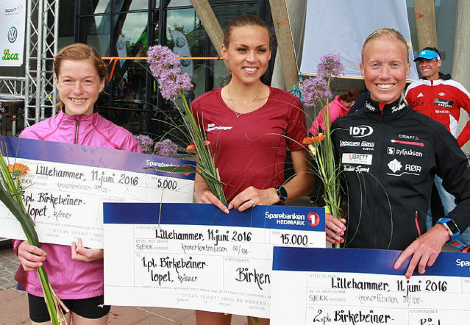 Gebretsadik og Blom vant Birkebeinerløpet for 5. gang på rad Loepet_pall_damer_A20G8334.jpg