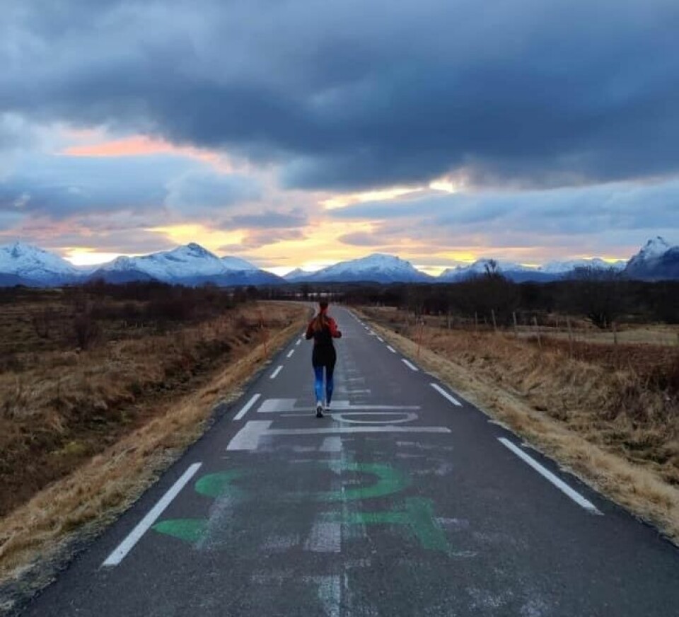 Rekorddeltakelse på Ribbemaraton i Lofoten Landeveien_horisont.jpg