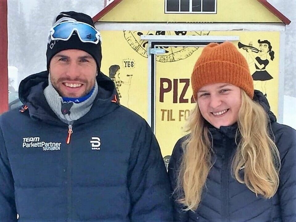 Totalvinnerne Simen Engebretsen Nordli og Franziska Skogsholm. (Foto Bjarne Skogsholm) Totalvinnerne i Veldrerennet 2020 - Franziska Skogsholm og Simen Engebretsen Nordli