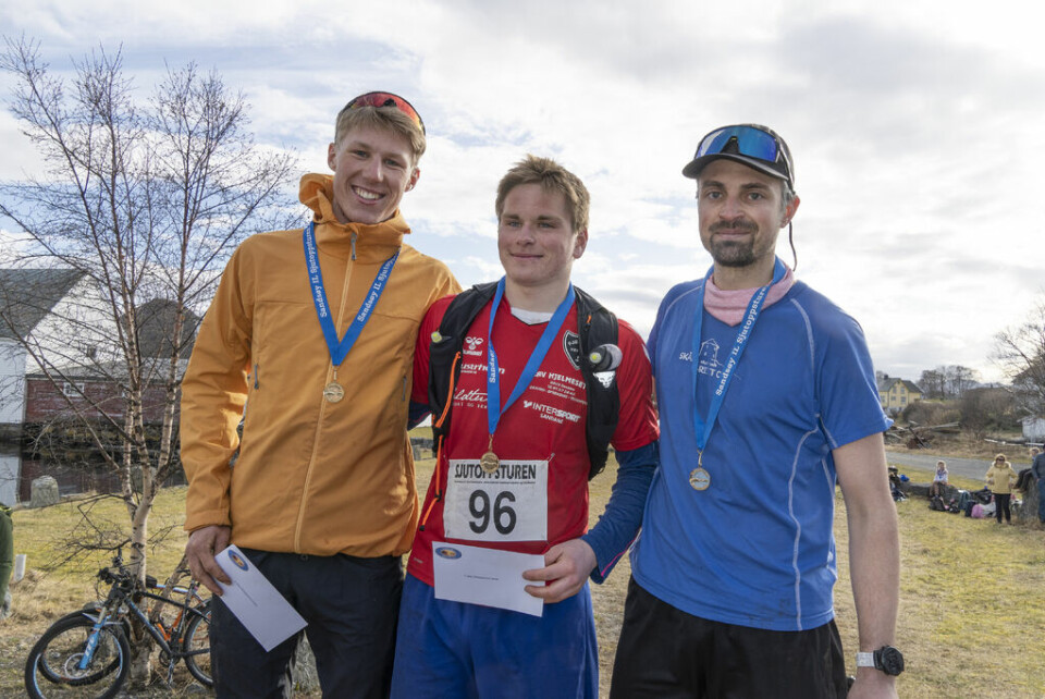 74 løp Sjutoppsturen på påskeøya Sandsøya Sjutoppsturen24_foto_Endre_Vorren2.jpg