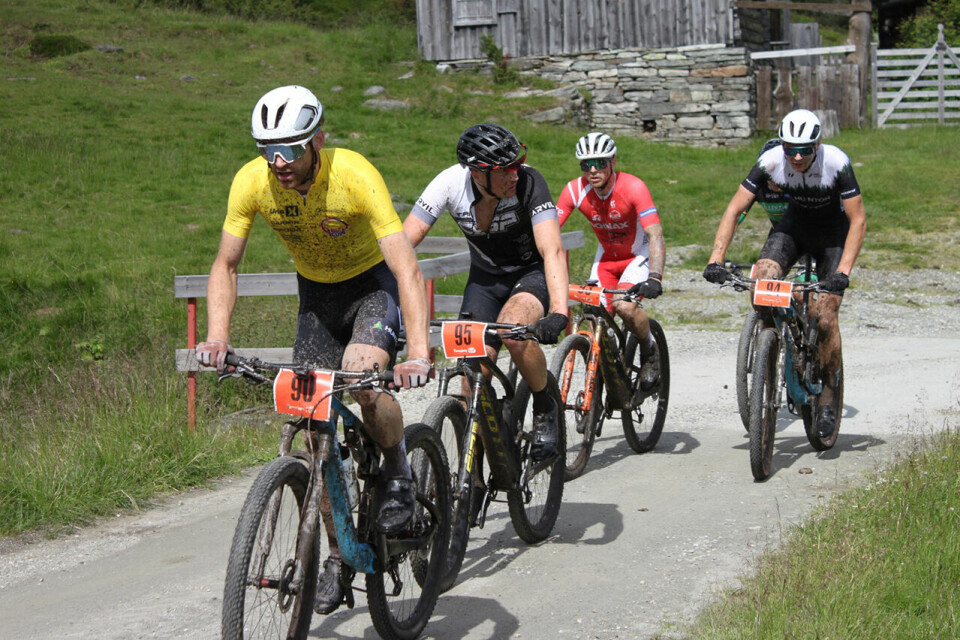 I helgen var det klart for Furusjøen Rundt Rittet. Her med Elitefeltets vinner i front. (Foto: Lars Tungen) I helgen var det klart for Furusjøen Rundt Rittet. Her med Elitefeltets vinner i front. (Foto: Lars Tungen)