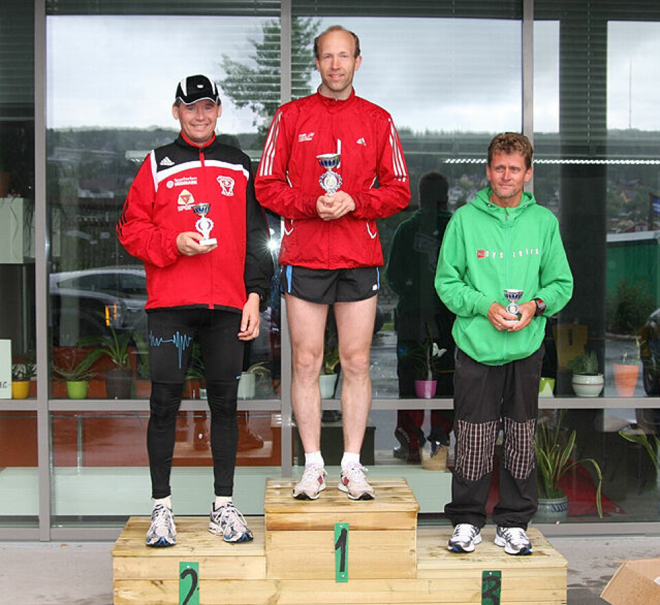 Kørra og Riibe vant Sentrumsgateløpet 10km_pallen_M40-44