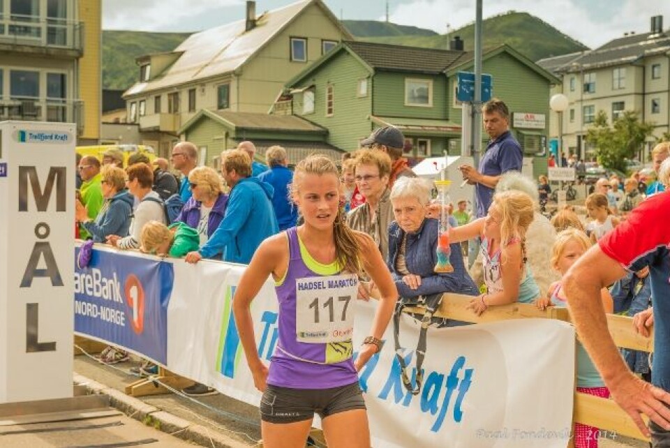Louise Skak og Ross Wakelin vant Hadsel maraton Synne_øien_Johannessen (640x427).jpg