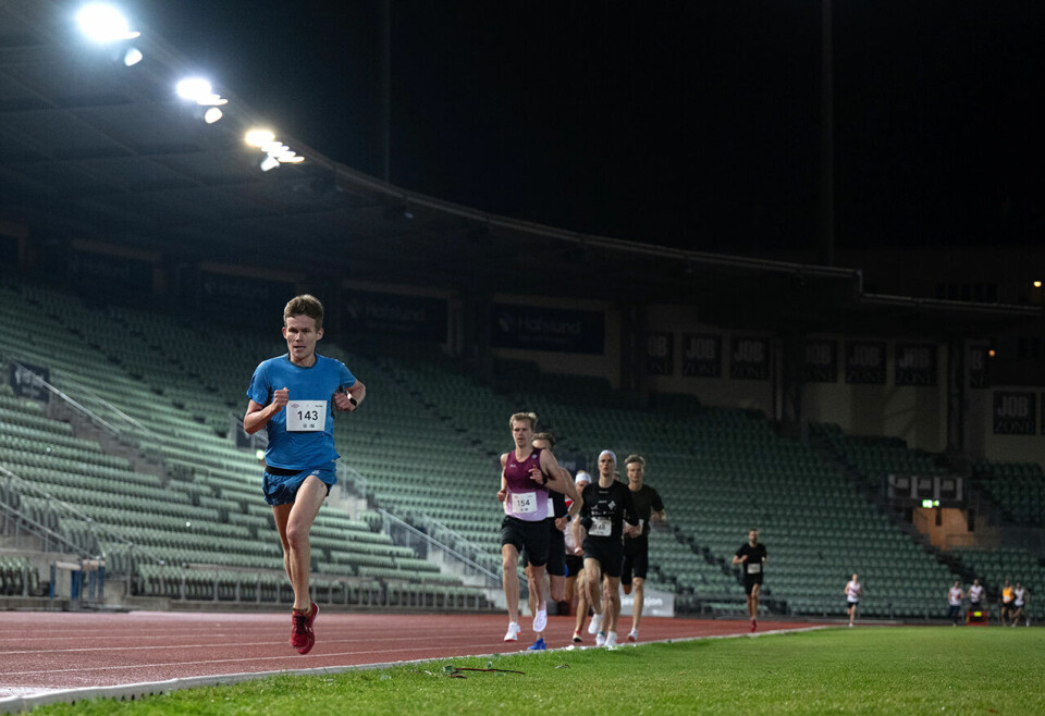 Frida Bjørnstad Konow og Haakon Sørstad vant 3000 m Lightning Edition på Bislett Magnus-Warvik-DSC_3626.jpg
