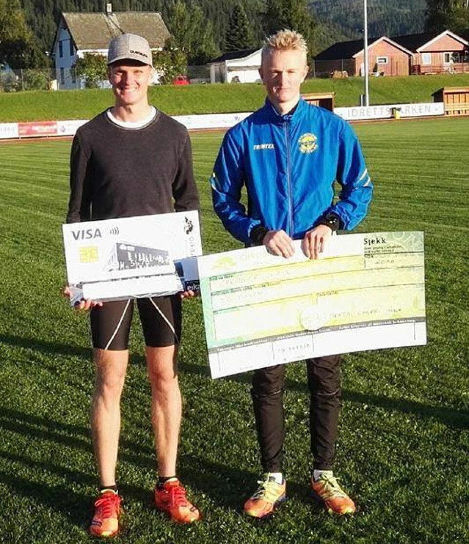 Anne Nevin og Ebrahim Abdulaziz vant Orkdal Energi Mila 5km_pallen.jpg