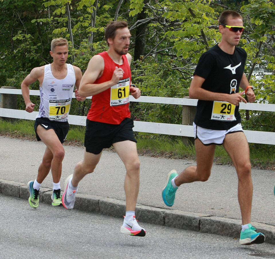 Suverene seire av Maria Sagnes Wågan og Senay Fissehatsion i Kraftprovet 2023 Eter_300m_norsk_trio_Rypdal_Bergstaa_Sakshaug_AZ3T4457.jpg