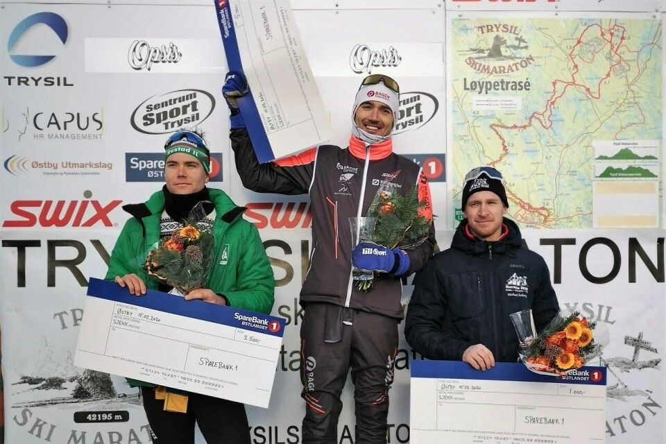 Andreas Nygaard på topp i Trysil Skimaraton fulgt av Thomas Gifstad (til v.) og Michael Boberg. Andreas Nygaard på topp i Trysil Skimaraton fulgt av Thomas Gifstad (til v.) og Michael Boberg.