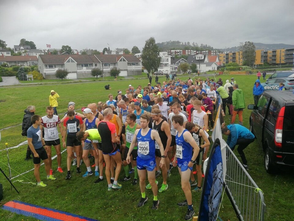 Mye vær og spenning første dag av Tour of Mjøsa 2lop_Startklare.jpg