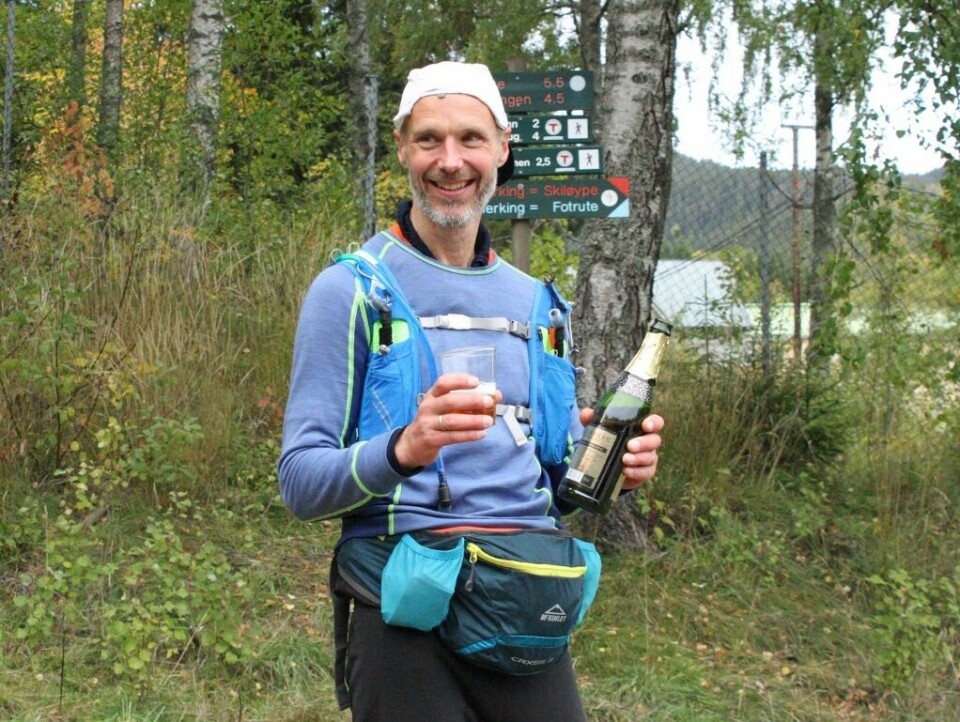 Gunnar Næss var veldig fornøyd etter å ha vunnet NUC200, her med alkoholfri champis etter målgang. (Foto: Olav Engen) Gunnar Næss var veldig fornøyd etter å ha vunnet NUC200, her med alkoholfri champis etter målgang. (Foto: Olav Engen)