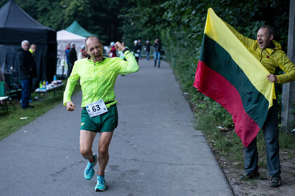 Aleksandr Sorokin da han satte verdensrekord på 24-timersløp i Polen i august. (Foto: Sorokins Facebookside, med tillatelse) Aleksandr Sorokin da han satte verdensrekord på 24-timersløp i Polen i august. (Foto: Sorokins Facebookside, med tillatelse)