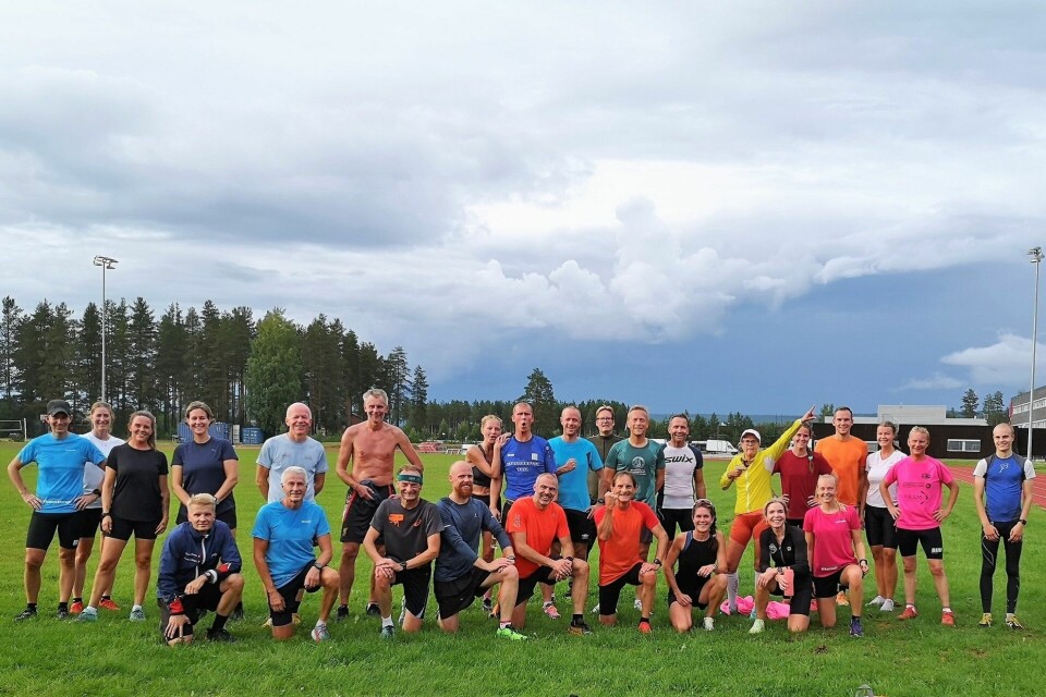 Stort og fargerikt fellesskap på Kondistreninga i Elverum på banen på Terningmoen i sommer. Stort og fargerikt fellesskap på Kondistreninga i Elverum på banen på Terningmoen i vår.