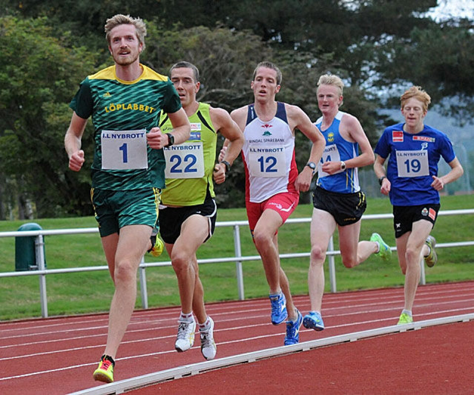 Langen slo Rønning da fire mann løp 5000 m under 15 minutter Jensen_og_feltet_DSC_3252.jpg