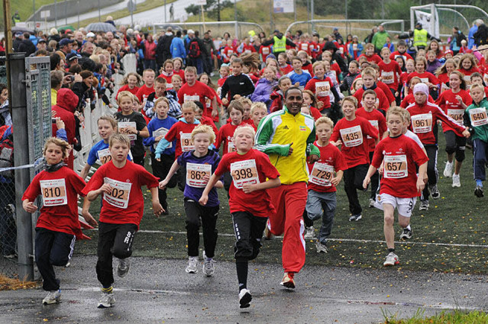 Gebrselassie som starter i barneløpet