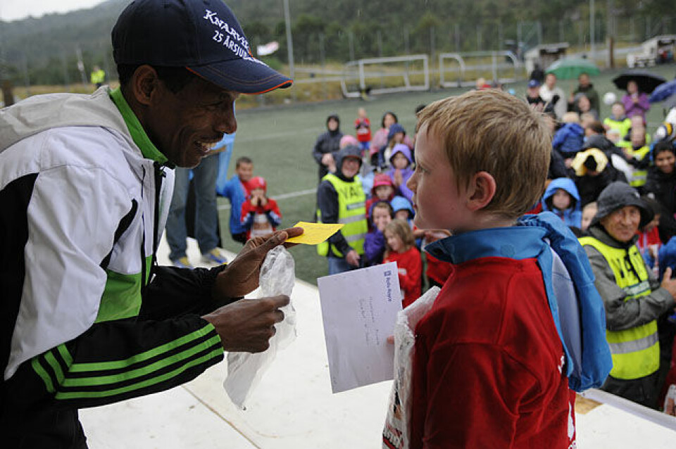 Gebrselassie som starter i barneløpet