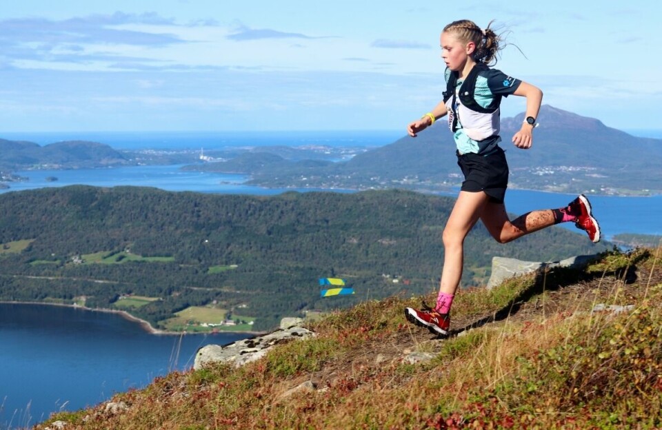 Isak Bergset og Johanna Åström til topps i solfylt Torvikbukt 6 topper 19_240914_t6t_foto_per_kaare_gagnat_29.jpg