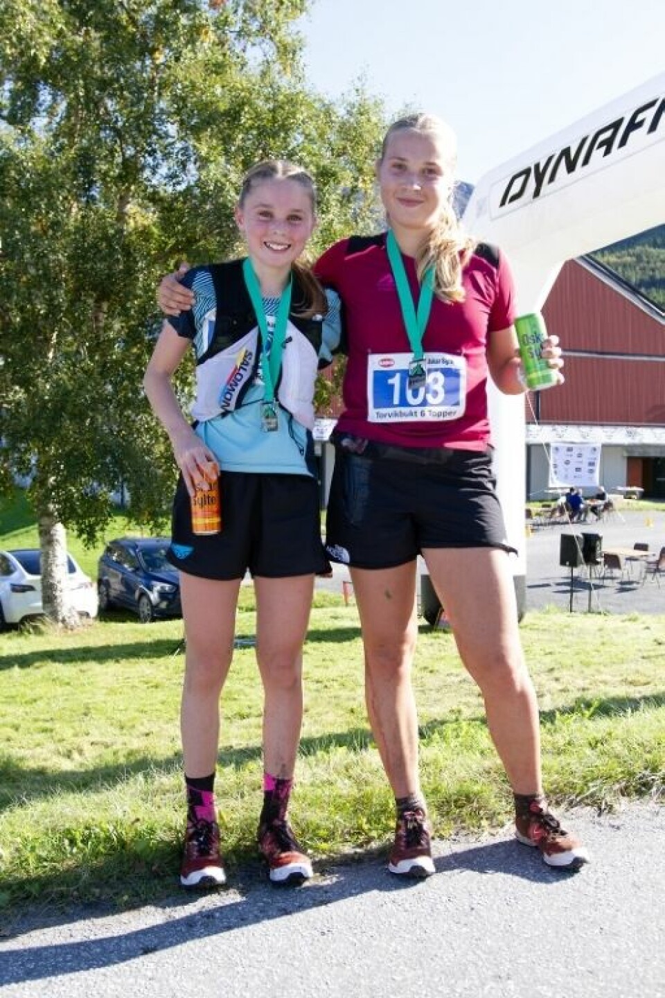 Isak Bergset og Johanna Åström til topps i solfylt Torvikbukt 6 topper 24_IMG_5063v2_1600.jpg