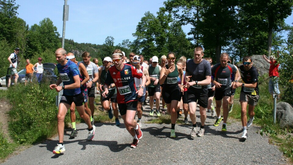 Fra starten av fellesstarten ved Aurebekkvannet 12 km klokken 12.30. Fra starten av fellesstarten ved Aurebekkvannet 12 km klokken 12.30.