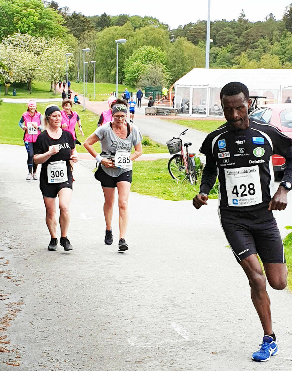 Maryna Novik og Urige Buta tok klare seire i Haugesund Halvmaraton Urige_Buta_20190601_135728.jpg