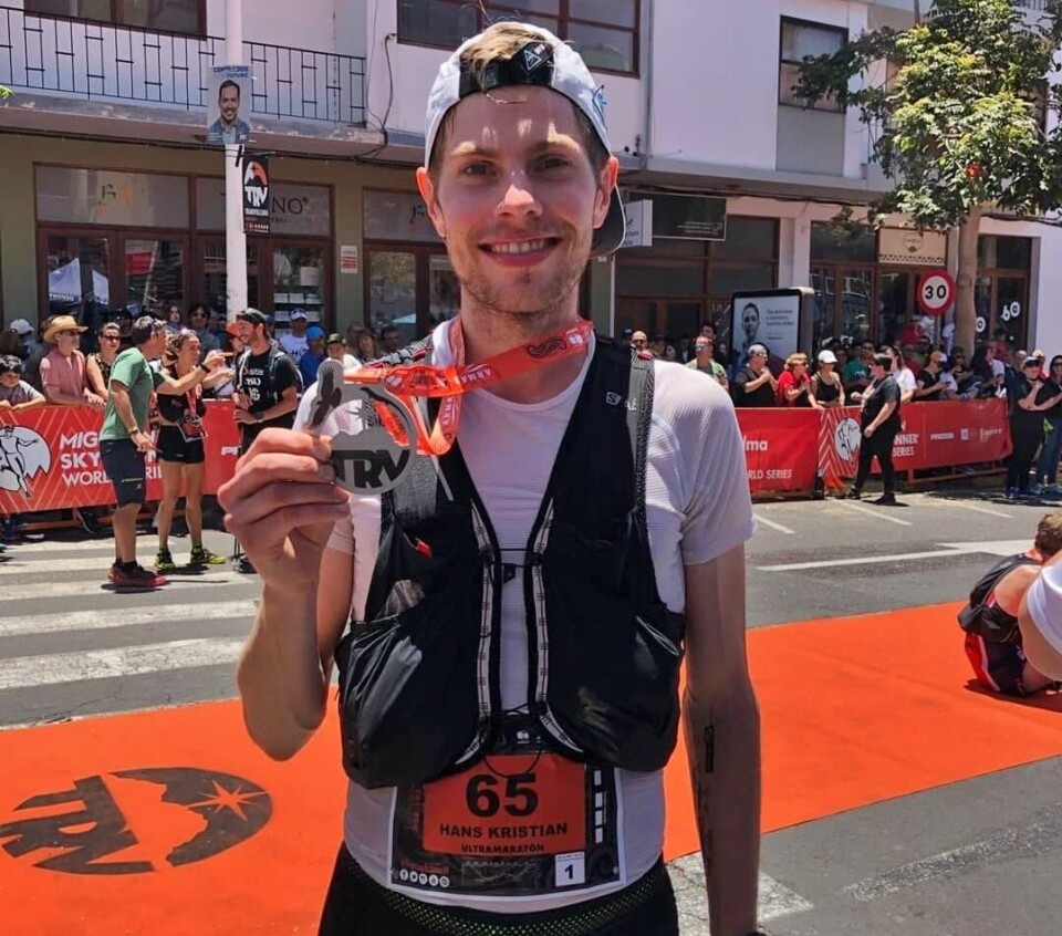 Transvulcania: Yngvild vant 24 km, Hans og Jonas i topp 20 på 74 km Hans_Kristian_Smedsrød_medalje (1080x951).jpg