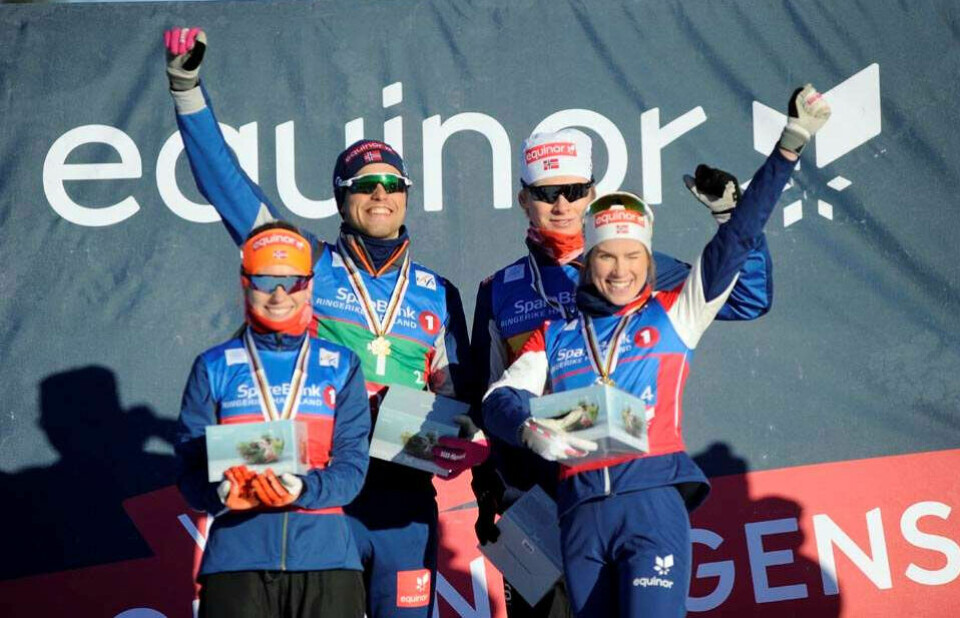 Fra venstre: Mari Folkvord, Håvard Moseby, Andreas Fjorden Ree og Kristin Austgulen Fosnæs sørga for norsk gull i miksstafetten. (Foto: Norges Skiforbund) Fra venstre: Mari Folkvord, Håvard Moseby, Andreas Fjorden Ree og Kristin Austgulen Fosnæs sørga for norsk gull i miksstafetten. (Foto: Norges Skiforbund)