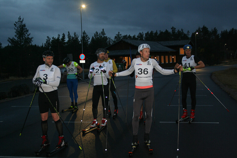 Det var fellesstart klokken 17.30. (Alle foto: Sverre Larsen) Det var fellesstart klokken 17.30. (Alle foto: Sverre Larsen)