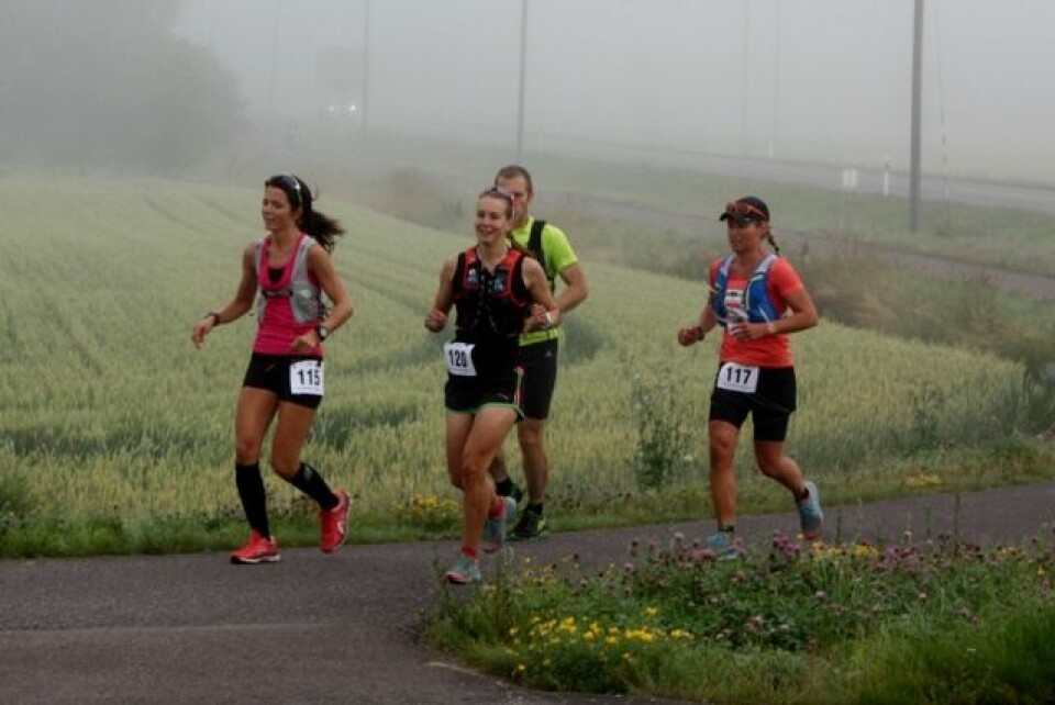 Teten i kvinneklassen på ultraløp 75 km. Vi ser Jeanette Vika, Henriette Brynthe og Cathrine Holme (arrangørfoto). Teten i kvinneklassen på ultraløp 75 km. Vi ser Jeanette Vika, Henriette Brynthe og Cathrine Holme (arrangørfoto).