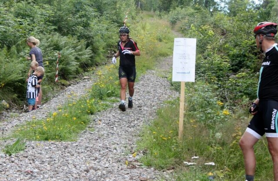 Cathrine Holme og Stian Kværnsmyr vant det første Hof Toppers ultraløp IMG_7794_Helene_Person_Lønnskollen (640x417).jpg