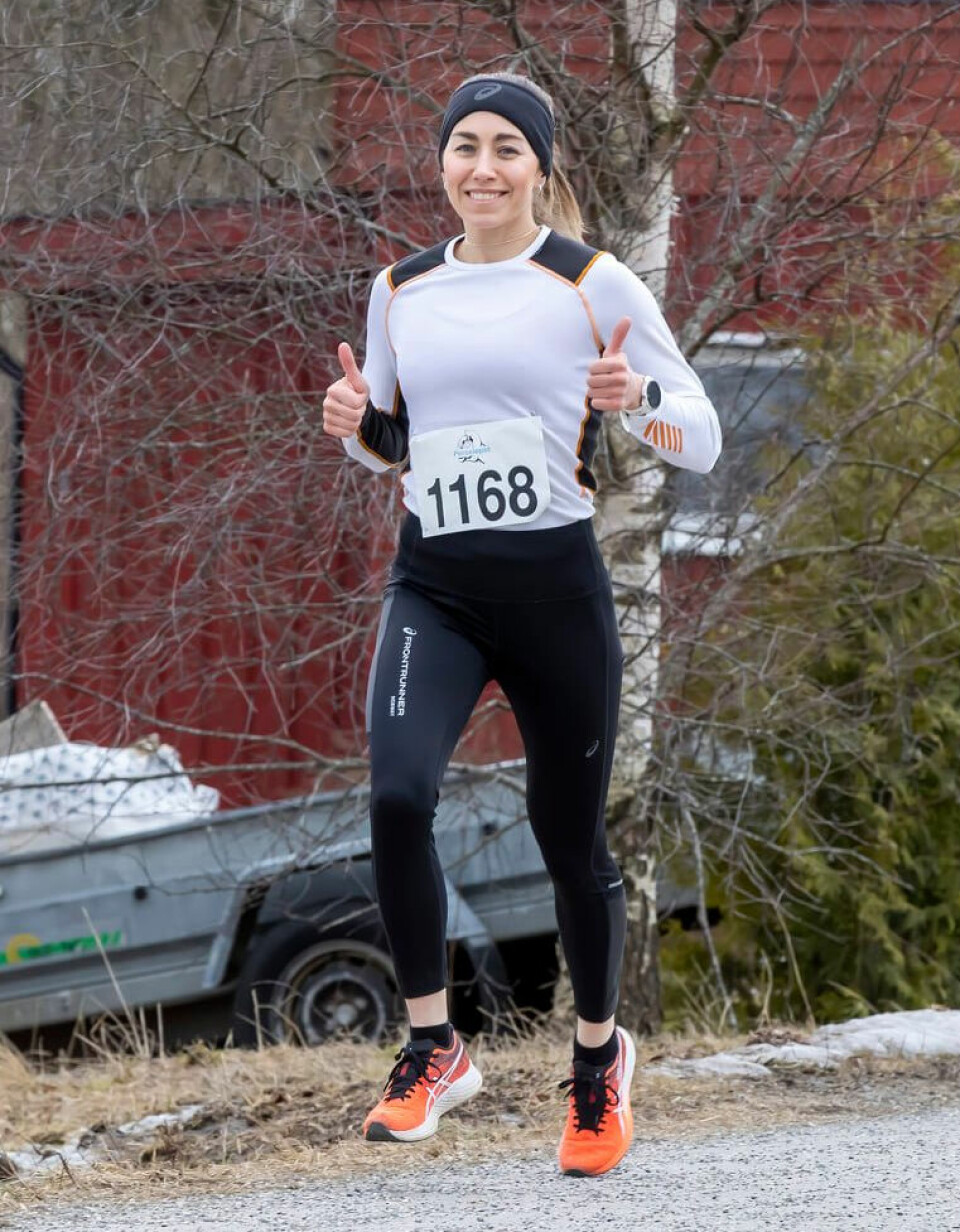 Øystein Syversen imponerte med sub 20 på 5 km i 70-årsklassen i Perseløpet Adna-Tahirovic.jpg