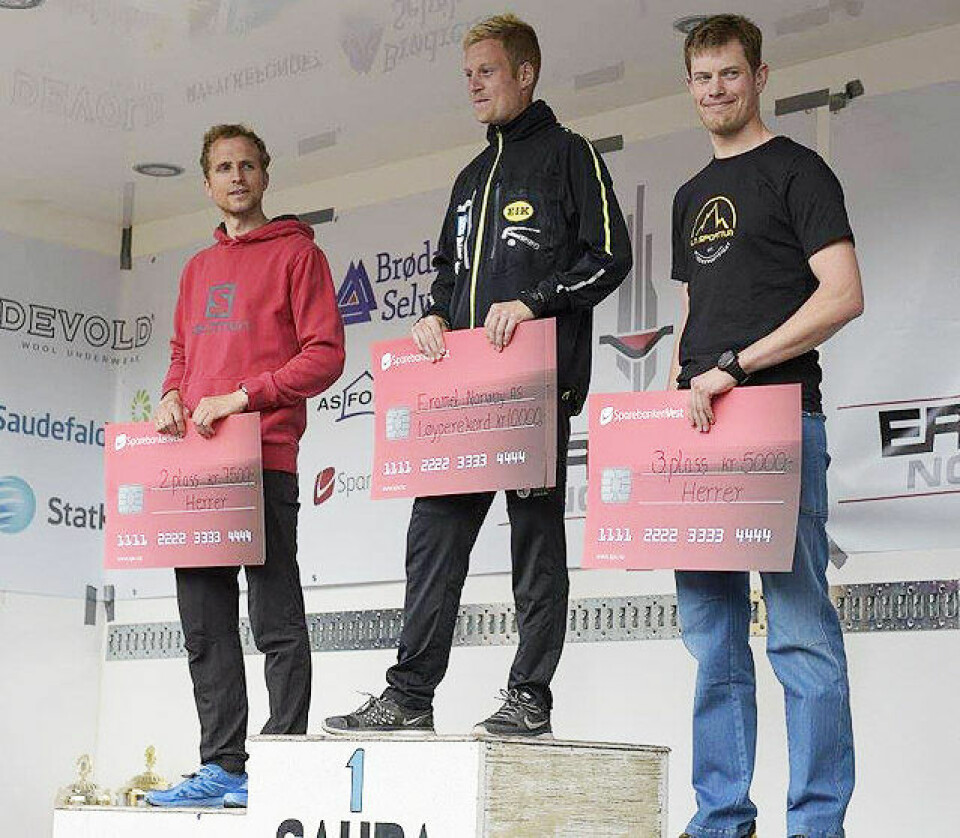 Tengsareid med løyperekord da Hovlandsnuten Opp jubilerte premiepall_herrer_640.jpg