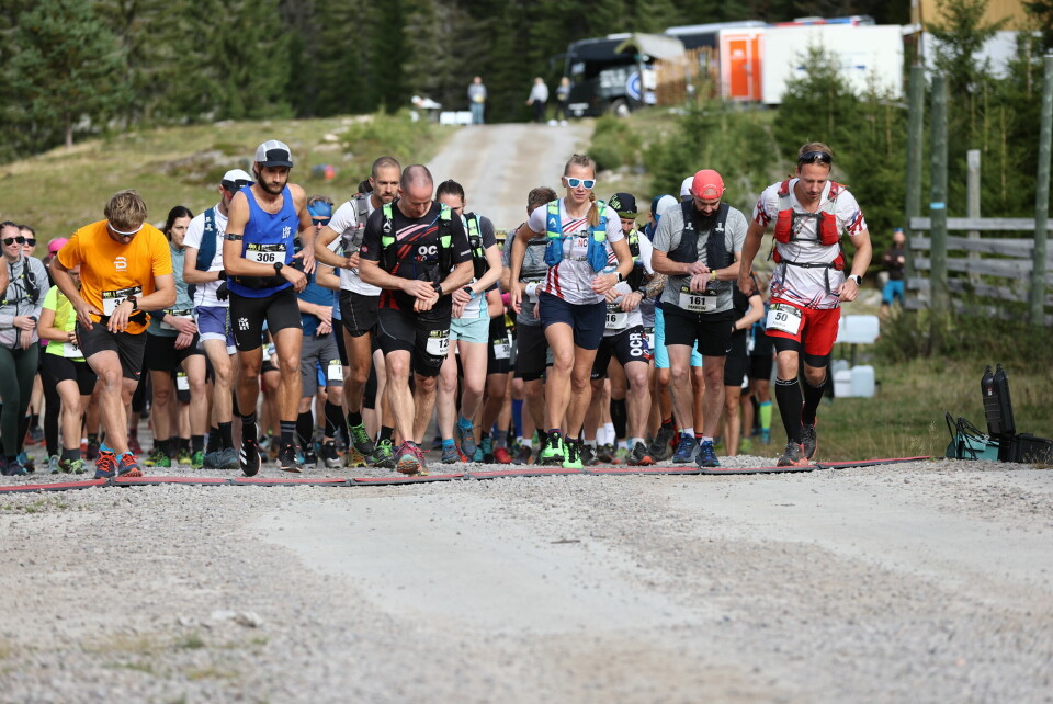 Lise Borgen-Johansen og Eirik Johannessen raskest på 50 km i Romeriksåsen Startbilde1.JPG