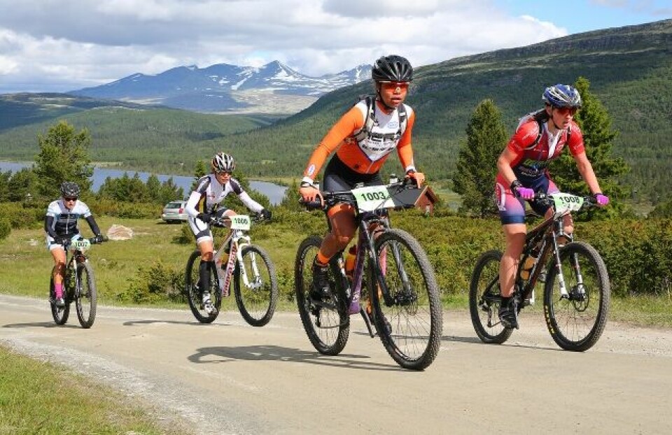 Klare seire til Carl Fr Hagen og Hildegun Hovdenak i Furusjøen Rundt Furusjoen-Rundt2015-Kvinner-Elite-3km (640x414).jpg