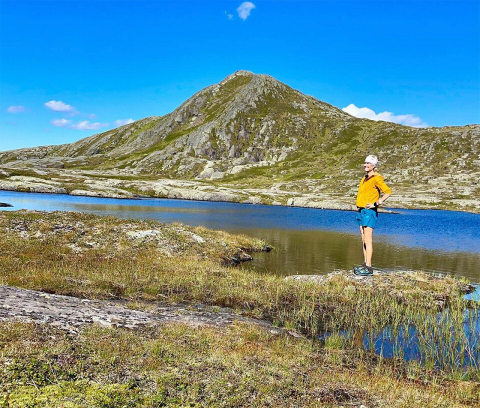 Mona Kjeldsberg nærmer seg 2000 km i Norge på langs skjaekervannet.jpg