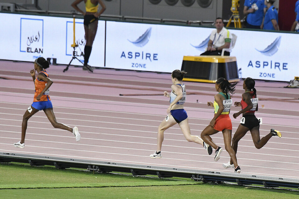 Frontløping av en annen verden da Sifan Hassan tok VM-gullet på 3.51,95 1500-250m-igjen_50D0997.jpg