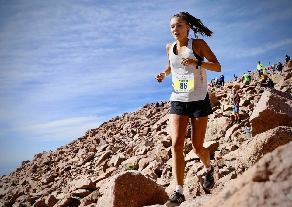 Amundsgård og Kaspersen med sterke 2. plasser i Madeira Island Ultra-trail Yngvild Kaspersen taklet den tynne lufta i over 4000 meters høyde godt og løp inn til andreplass. (Foto: iRunFar.com - Meghan Hicks)