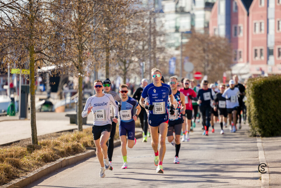 Nærmere 900 løpere utfordret seg selv i Holmestrand maraton marathon_0902_2542-Kondis.jpg