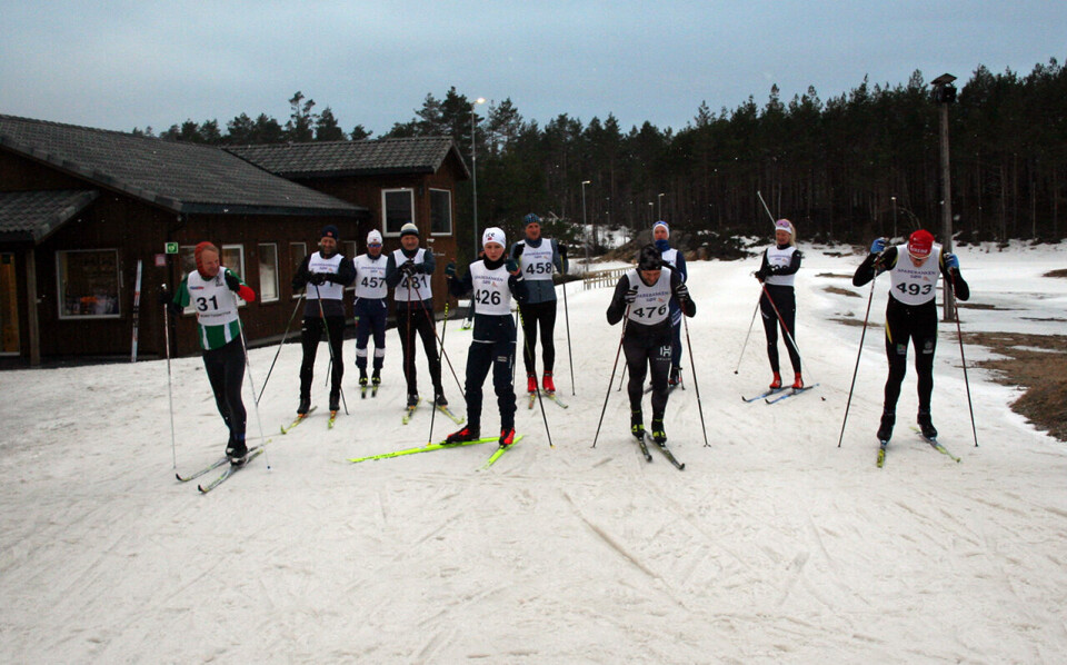 Klare til start i årets siste renn i Skikarusellen. (Foto: Sverre Larsen) Klare til start i årets siste renn i Skikarusellen. (Foto: Sverre Larsen)