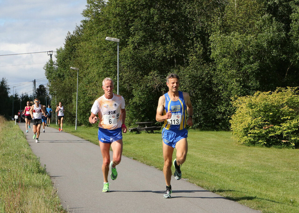 Anders Gløersen viste god 10 km-form da han vant Perseløpet på Eidsvoll Svein-Egil-Linderud-og-Trond-Olav-Berg-4S7A4428.jpg
