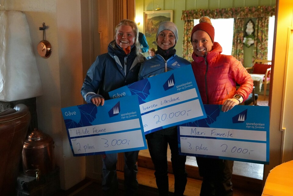 Torbjørn Ludvigsen og Anita Lilleskare vant Flåmsdalenløpet Topp 3 kvinner.jpg