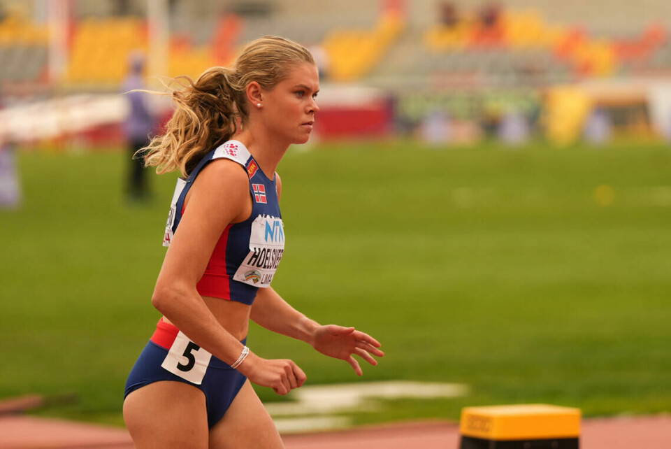 Malin Hoelsveen hadde ikke en god dag i semifinalen i U20-VM, og ble litt uventet slått ut. (Foto: Einar Børve) Malin Hoelsveen hadde ikke en god dag i semifinalen i U20-VM, og ble litt uventet slått ut. (Foto: Einar Børve)