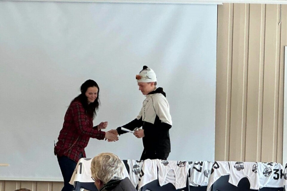 Kristian Moen Bonden var sterkest i spurten og tok førstepremien i Munksjørennet palmesøndag. (Foto: Helge Bonden) Kristian Moen Bonden var sterkest i spurten og tok førstepremien i Munksjørennet palmesøndag. (Foto: Helge Bonden)