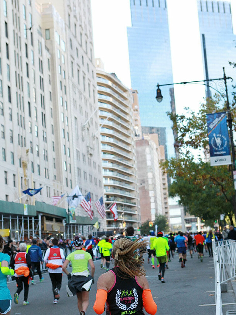 Annie Bersagel nr. 10 i iskald New York Marathon 1km_igjen_60th-gate_skyskrapere_A20G5717.jpg