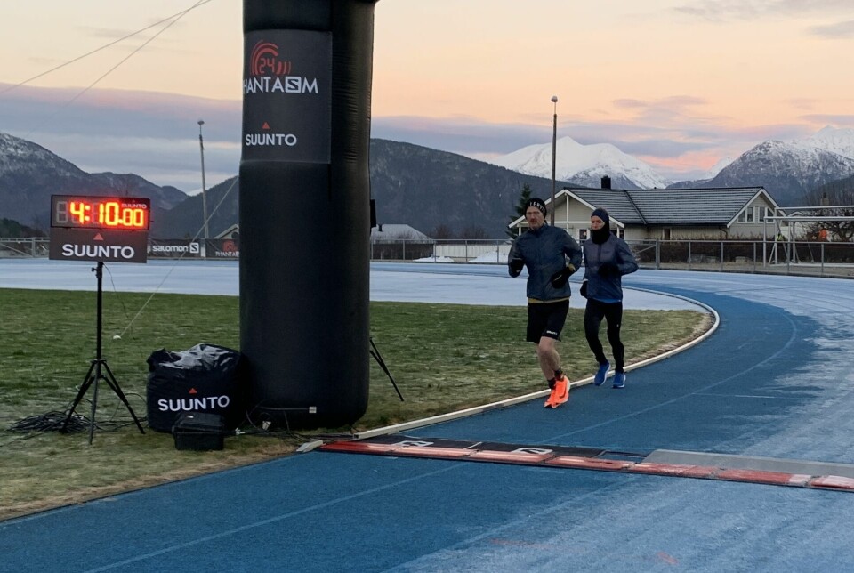Kilian Jornet og Sebastian Håkansson har brutt i Måndalens 24-timersløp IMG_9987_Simen_Holvik_Didrik_Hermansen.JPG