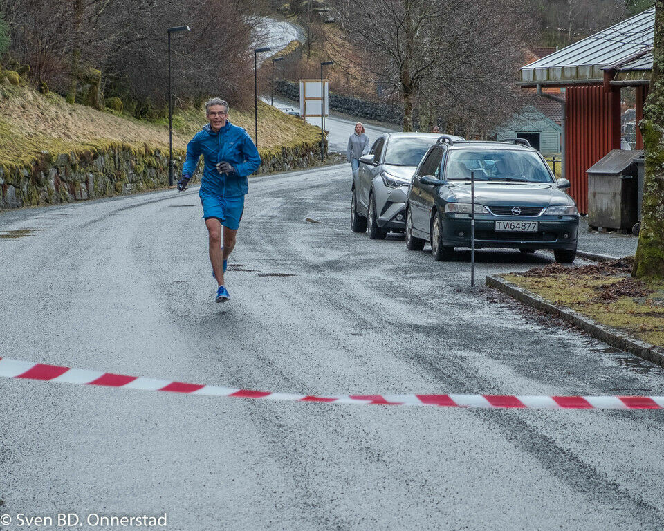 Per Olav Bøyum vinnar av Solidaritetshalvmaraton PerOlavBoeyum_960x768