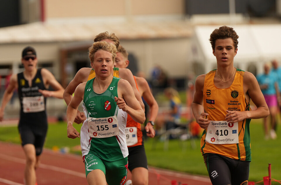 Både Håkon Moe Berg (155) og Lukas Bunsic (410) tok seg trygt til finalen på 1500 m. (Foto: Vestpress) Både Håkon Moe Berg (155) og Lukas Bunsic (410) tok seg trygt til finalen på 1500 m. (Foto: Vestpress)