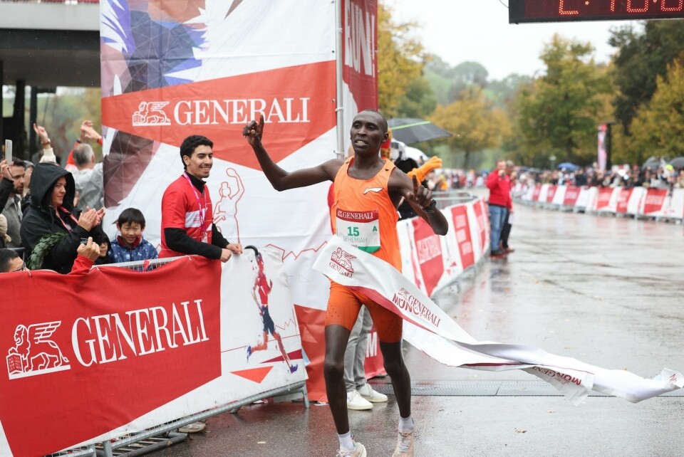 Nehemiah Kipyegon vinner søndagens maraton i München med over fem minutters margin. (Foto: Norbert Wilhelmi) Nehemiah Kipyegon vinner søndagens maraton i München med over fem minutters margin. (Foto: Norbert Wilhelmi)