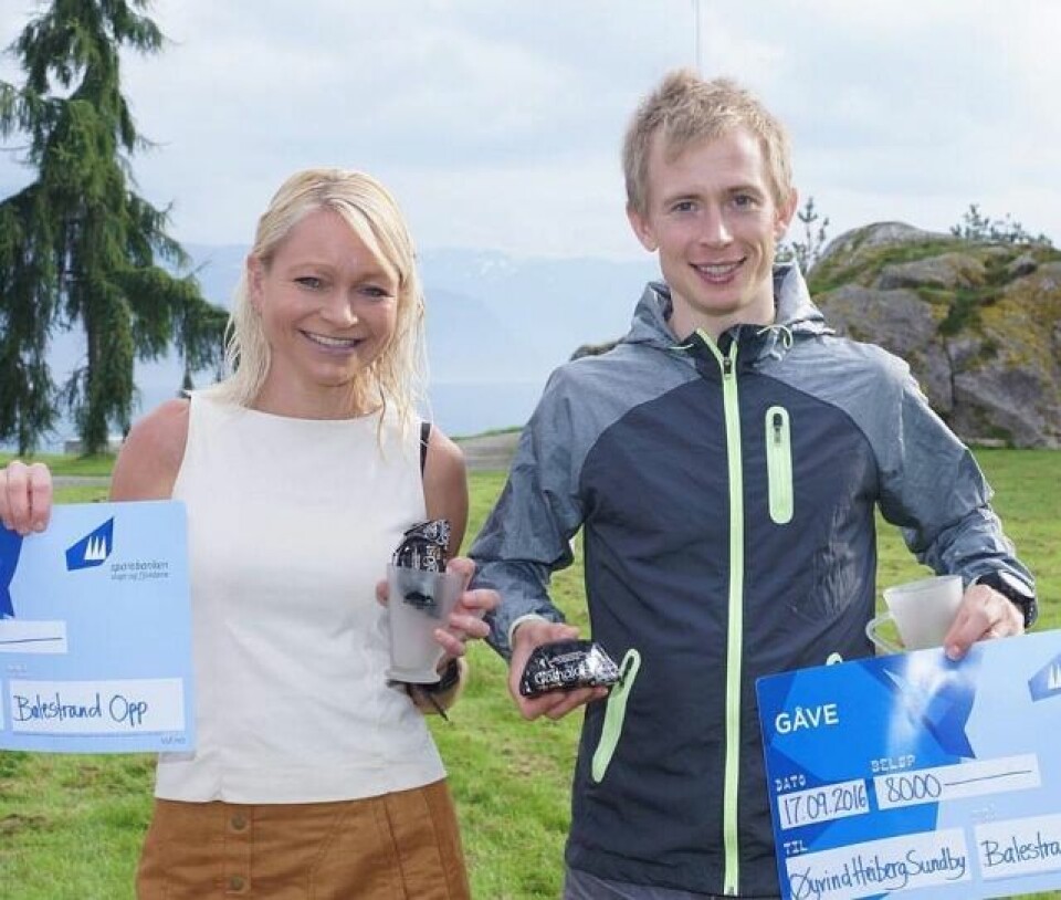 May Britt Buer og Øyvind Heiberg Sundby var raskest opp til toppen av Raudmelen (arrangørfoto). May Britt Buer og Øyvind Heiberg Sundby var raskest opp til toppen av Raudmelen (arrangørfoto).