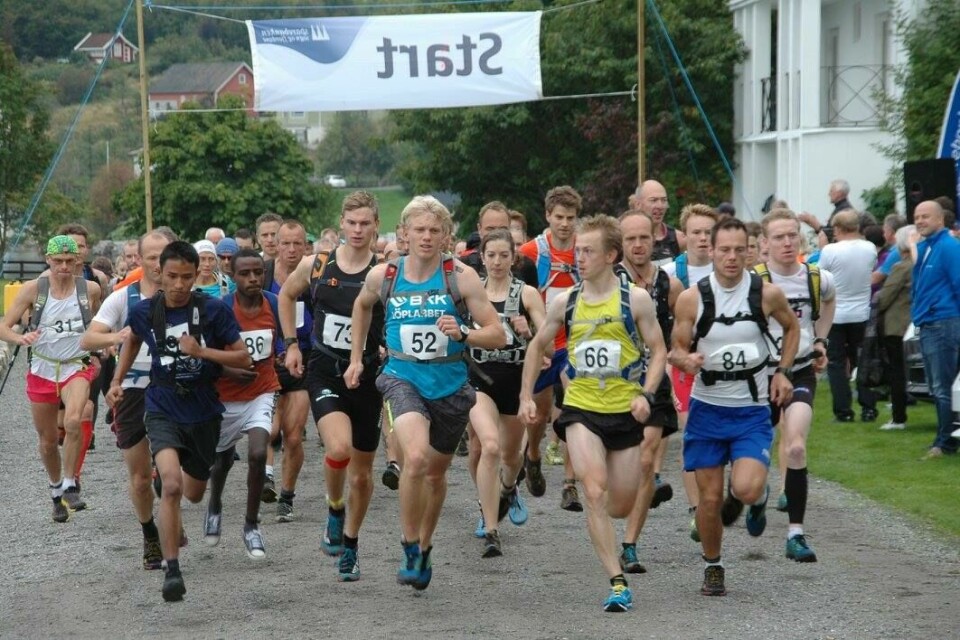 Mai Britt Buer og Øyvind Heiberg Sundby vant Balestrand Opp starten_tet.jpg