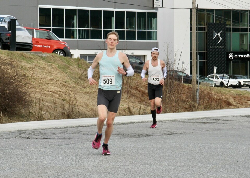 Janne Elin Vatnaland og Bjørn Sether Wastvedt vant 10 km i Ålesund 10km_maal_Wastvedt_Haug