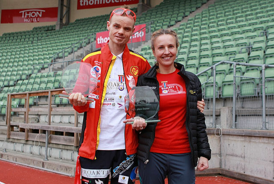 Therese Falk med norsk rekord og 4. plass i EM 24-timers NM-vinnerne og totalvinnerne på Bislett 24-timers, Bjørn Tore Taranger og Therese Falk (foto: Kjell Vigestad).